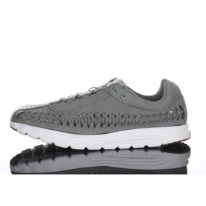 Nike Mayfly Woven Athletic Shoe SZ 7 Womens NWD